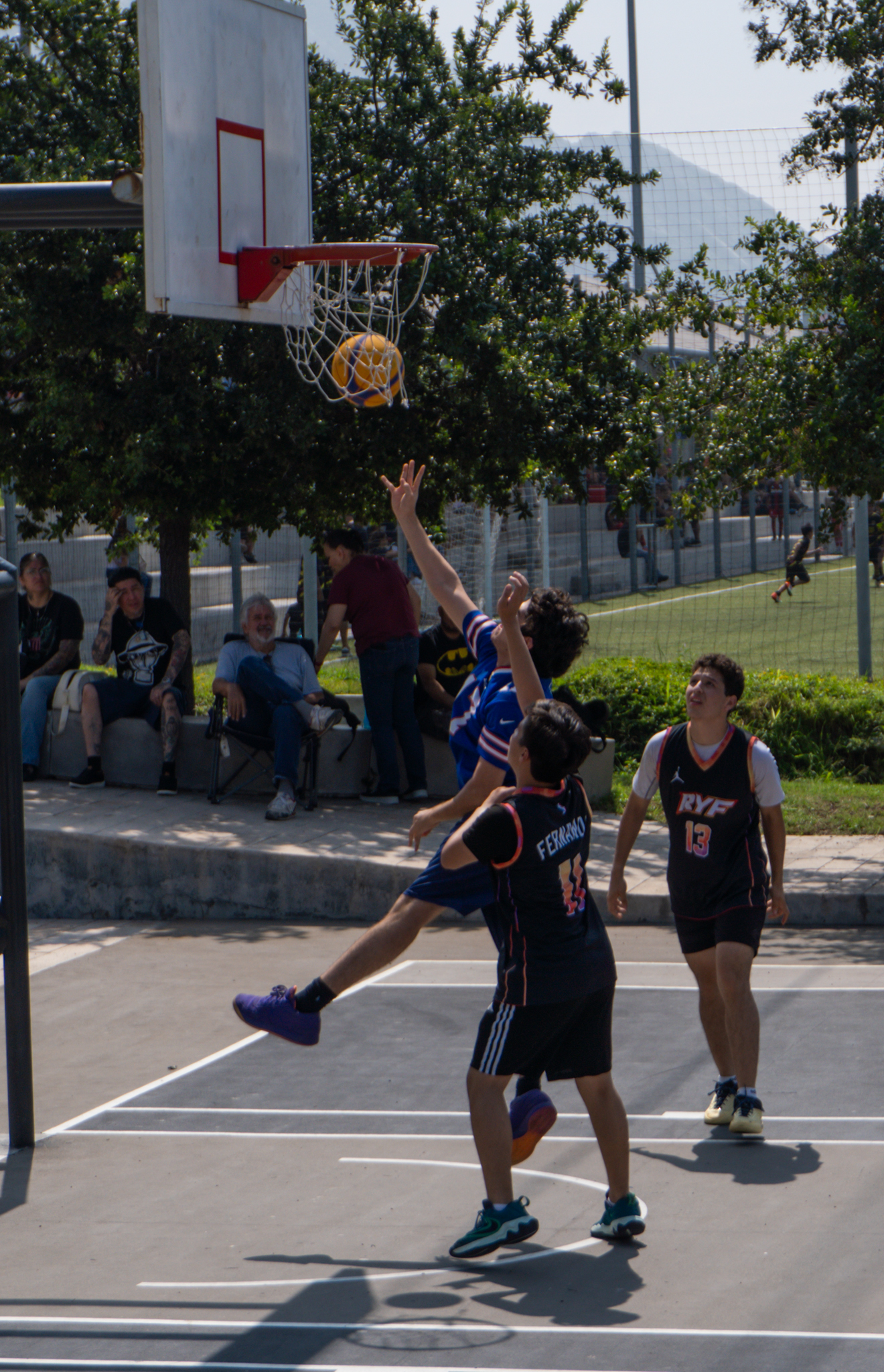 Academia basquetbol diversas categorias